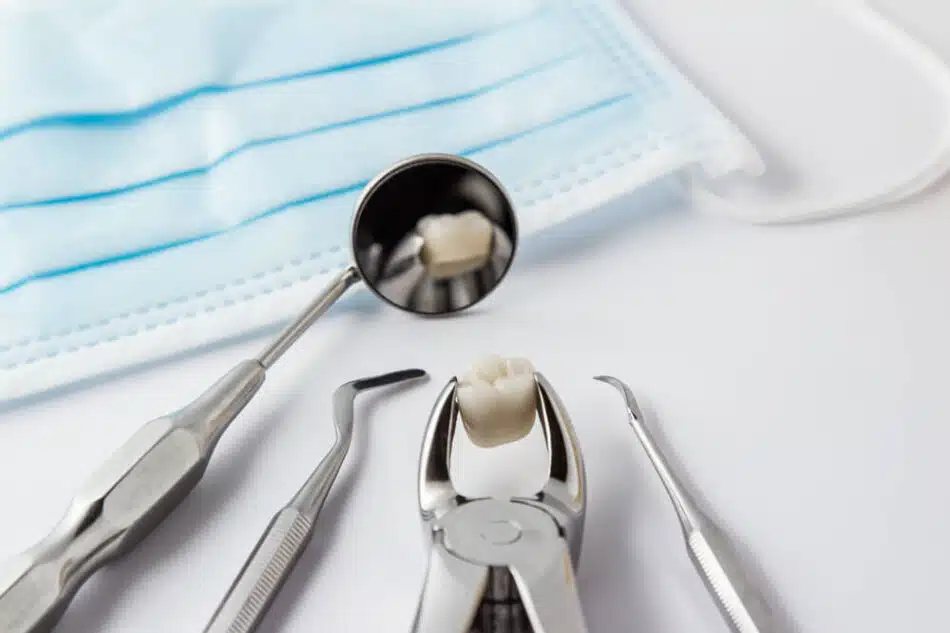 How Do You Prepare for Multiple Tooth Extractions? | Elements Dental ...